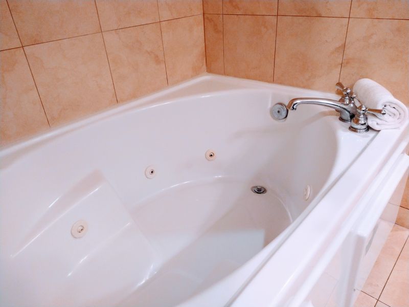 Standard Acrylic Bathtub